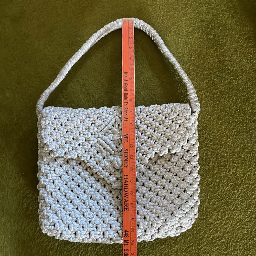 VINTAGE hand crafted macrame cream colored purse - Picture 8 of 10